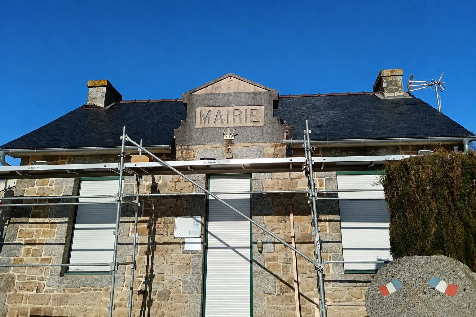 Réfection de toiture d'un bâtiment communal